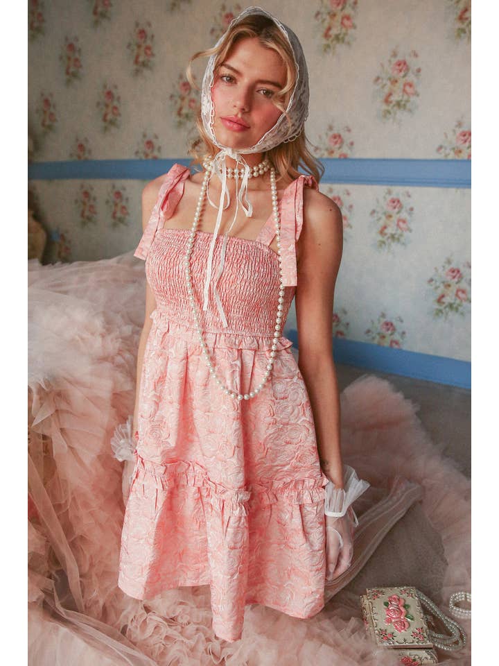 Listicle - Vente Robe – femme - Robe Mini à Bretelles Nouées et Smockée1