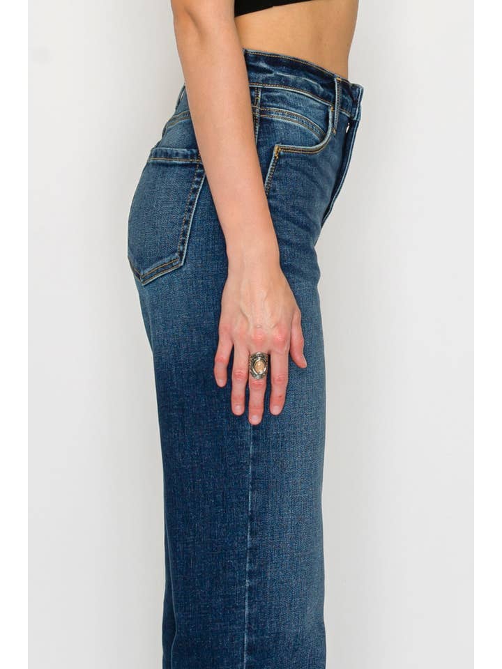 ARTEMIS VINTAGE - Wholesale Jeans - Women's - Tummy Control High Rise Holly Flare Jeans 7