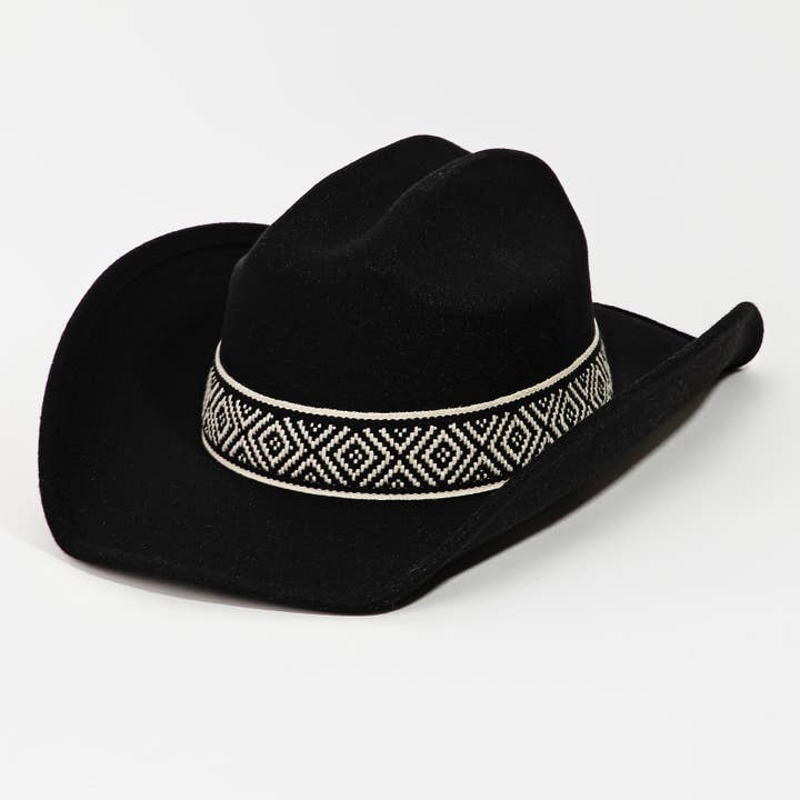 Collections by Fame Accessories – Engroshandel Cowboyhat - Dame – Cowboyhat med vestligt flettet mønsterrem1