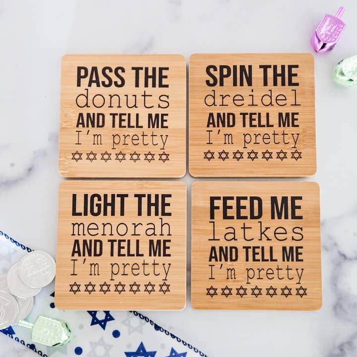 Fortæl Mig, Jeg er Smuk Hanukkah Bambus Bordskåner Sæt for engroshandel hos Salt Sparkle Shalom