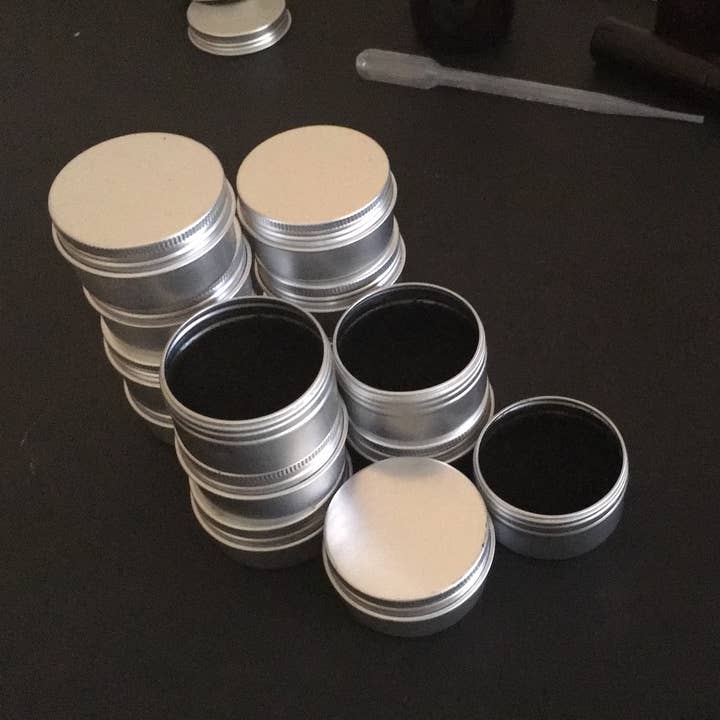 Charcoal Toothpowder for wholesale by Royalty By Roots LLC