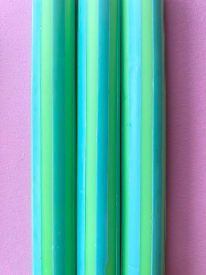 Rayures Néon pour la vente par The Colour Emporium