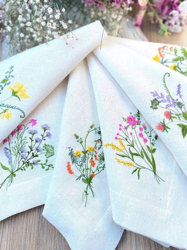 Bestickte Servietten Premiumqualität 16x16'' - Floral für den Großhandel von Handmade Originals Ukraine