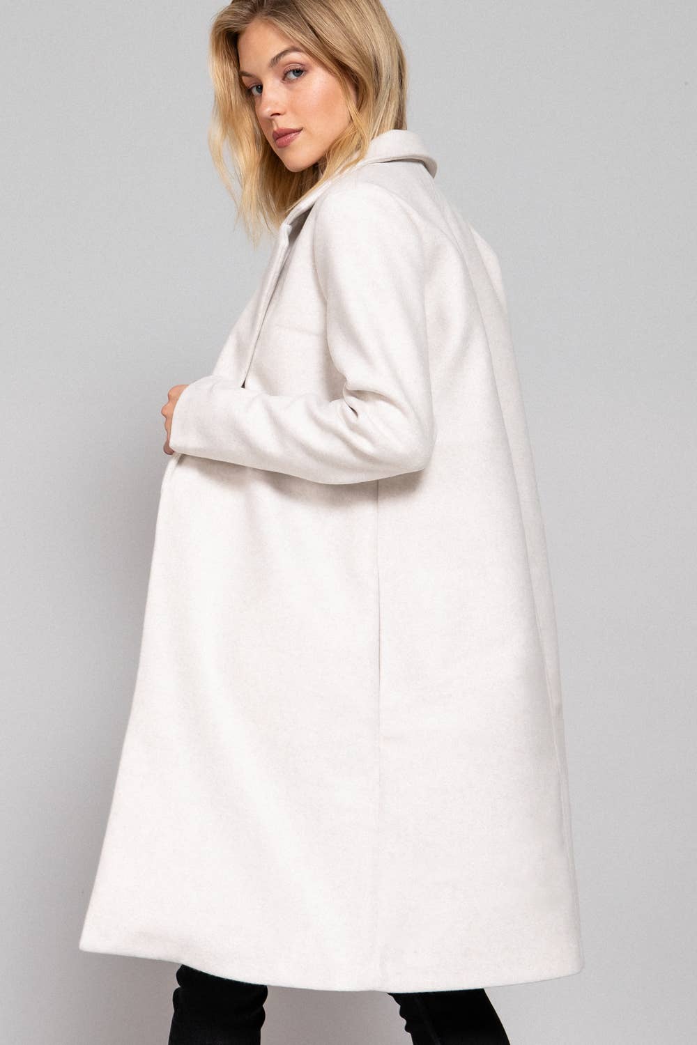 Active Basic | Active USA – wholesale Coat – Women’s – Long Sleeve Open Front Soft Felt Long Coat17