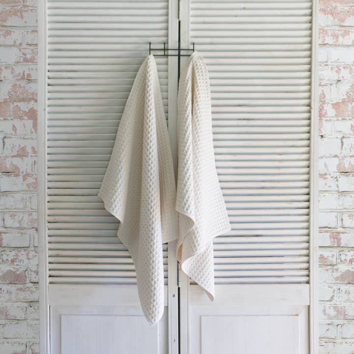 Middlefork & Co. - Wholesale Tea Towel - Large Waffle Weave Premium Microfiber Kitchen Towel3