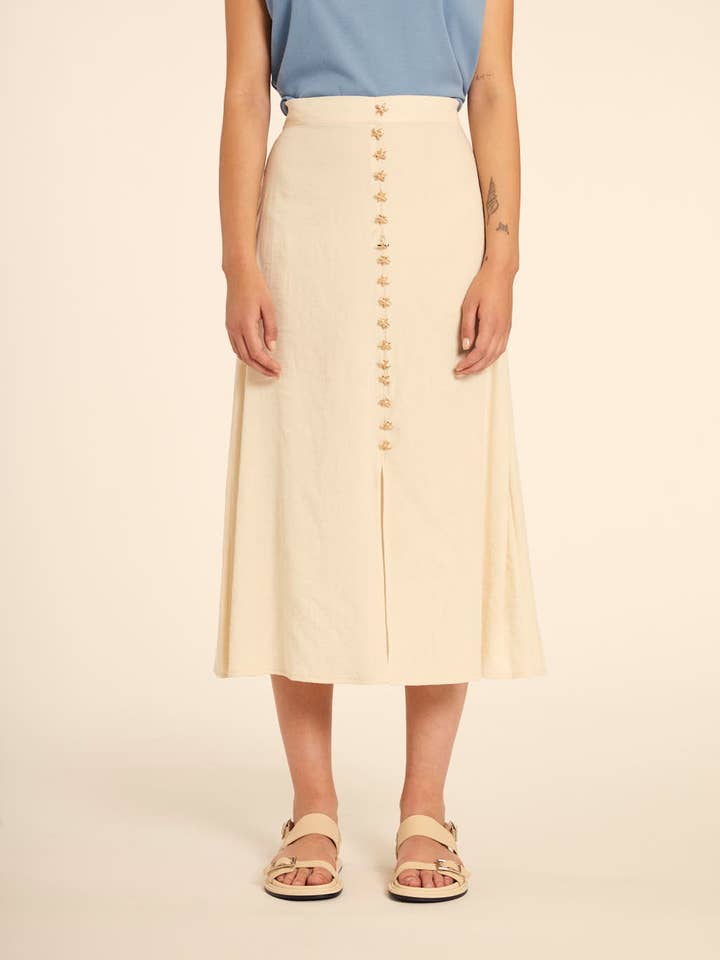 FALDA MIDI ABOTONADA CREMA para venta al por mayor de Pepaloves