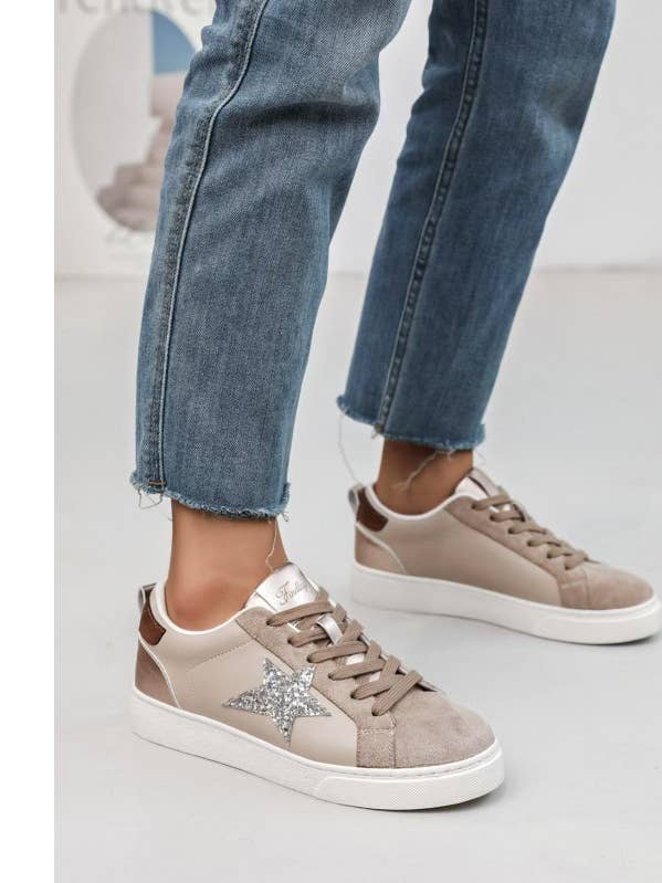 CASUAL SYNTHETIC LEATHER SNEAKER WITH DETAILS for wholesale by SWEET MAGIC MODA Y COMPLEMENTOS