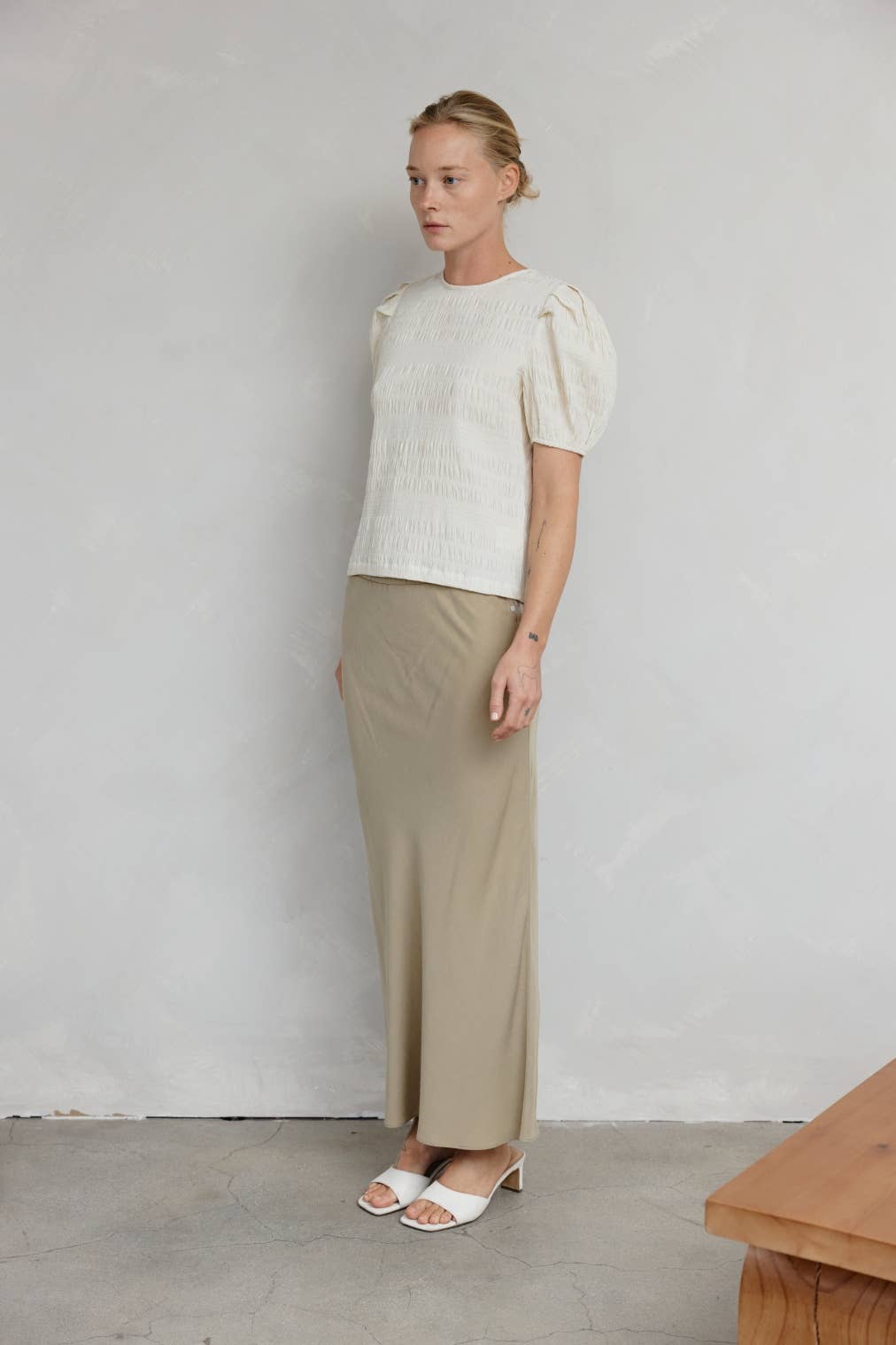 MOD REF - Wholesale Blouse - Women's - The Celia Top | Textured Puff Sleeve Top12