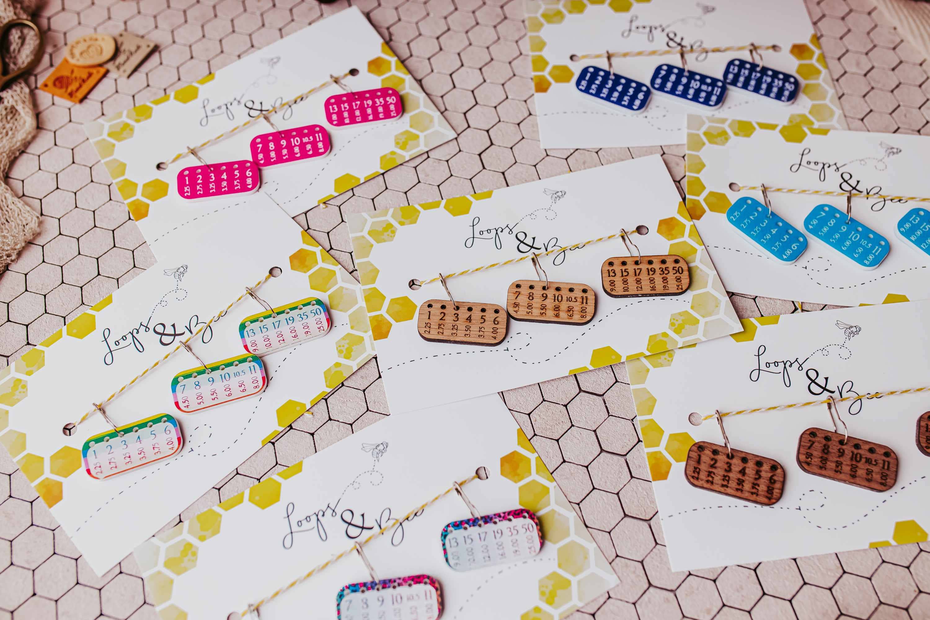 Loops & Bee - Wholesale Knitting/Crochet Supplies - (Knitting) Needle Minder Set, Size Reminder Stitch Markers1