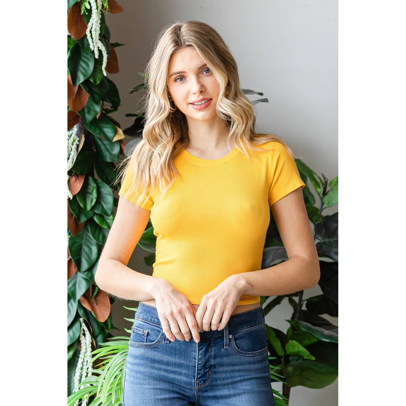 Popular 21 – wholesale Knit top – Women's – Crew Neck Short Sleeve Rib Knit Solid Tee6