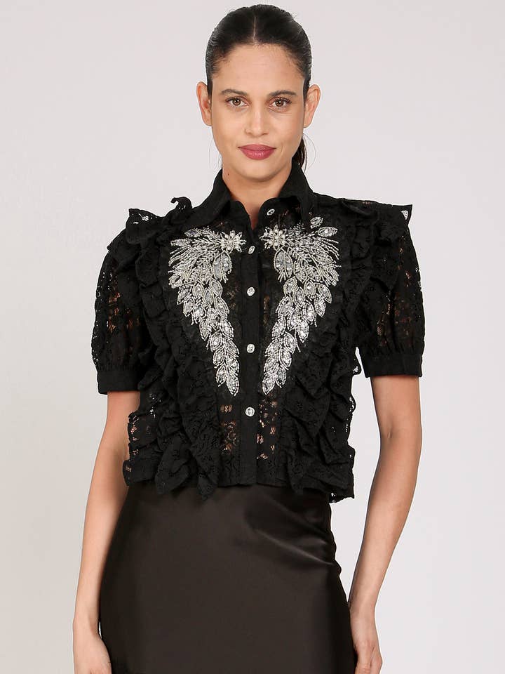 Blusa in Pizzo a Strati con Ali d'Angelo Decorate QC2090 per la vendita all'ingrosso da parte di Beulah Style