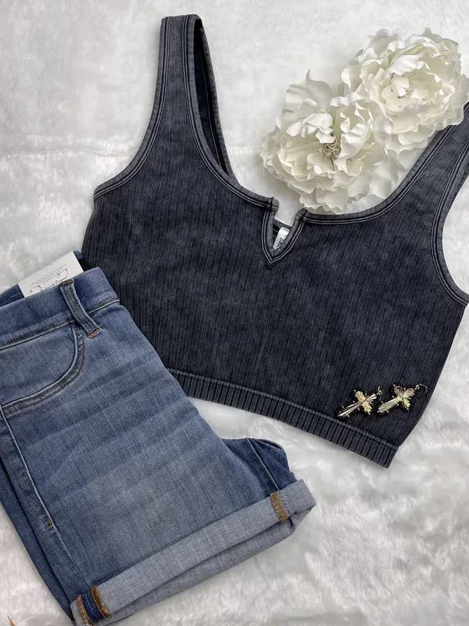 Bralette Mineral Wash per la vendita all'ingrosso da parte di Missy grace boutique