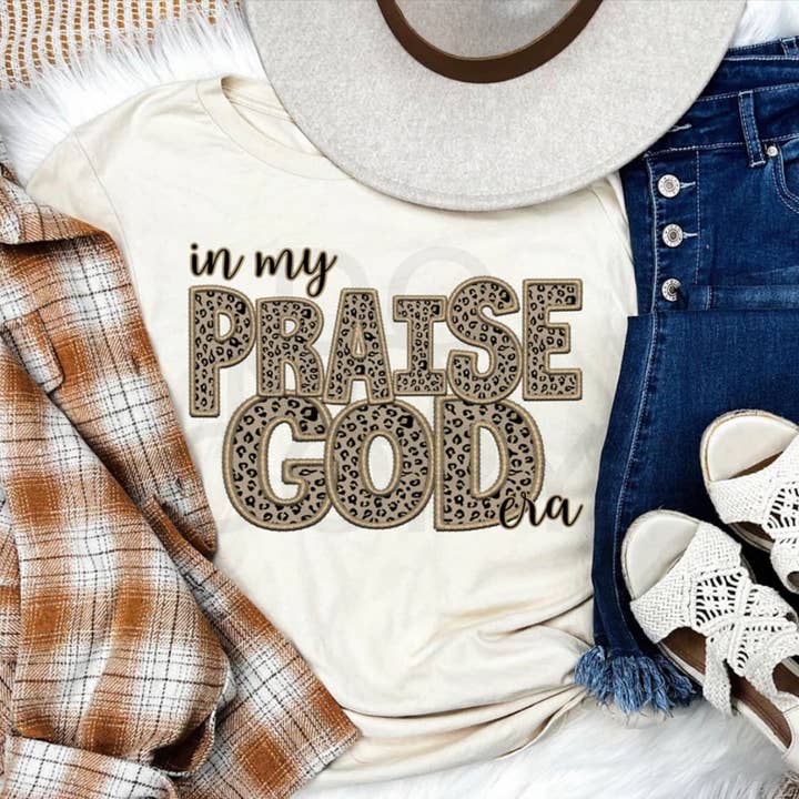 T-shirt de l'ère In My Praise God pour la vente par Psalms & Grace Design Co.