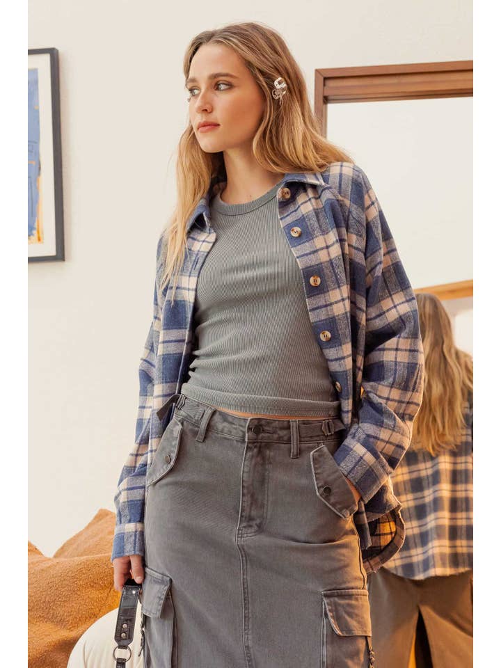 Blu Pepper - Wholesale Blouse - Women's - OVERSIZED COLLARED LONG SLEEVE BUTTON DOWN SHIRT