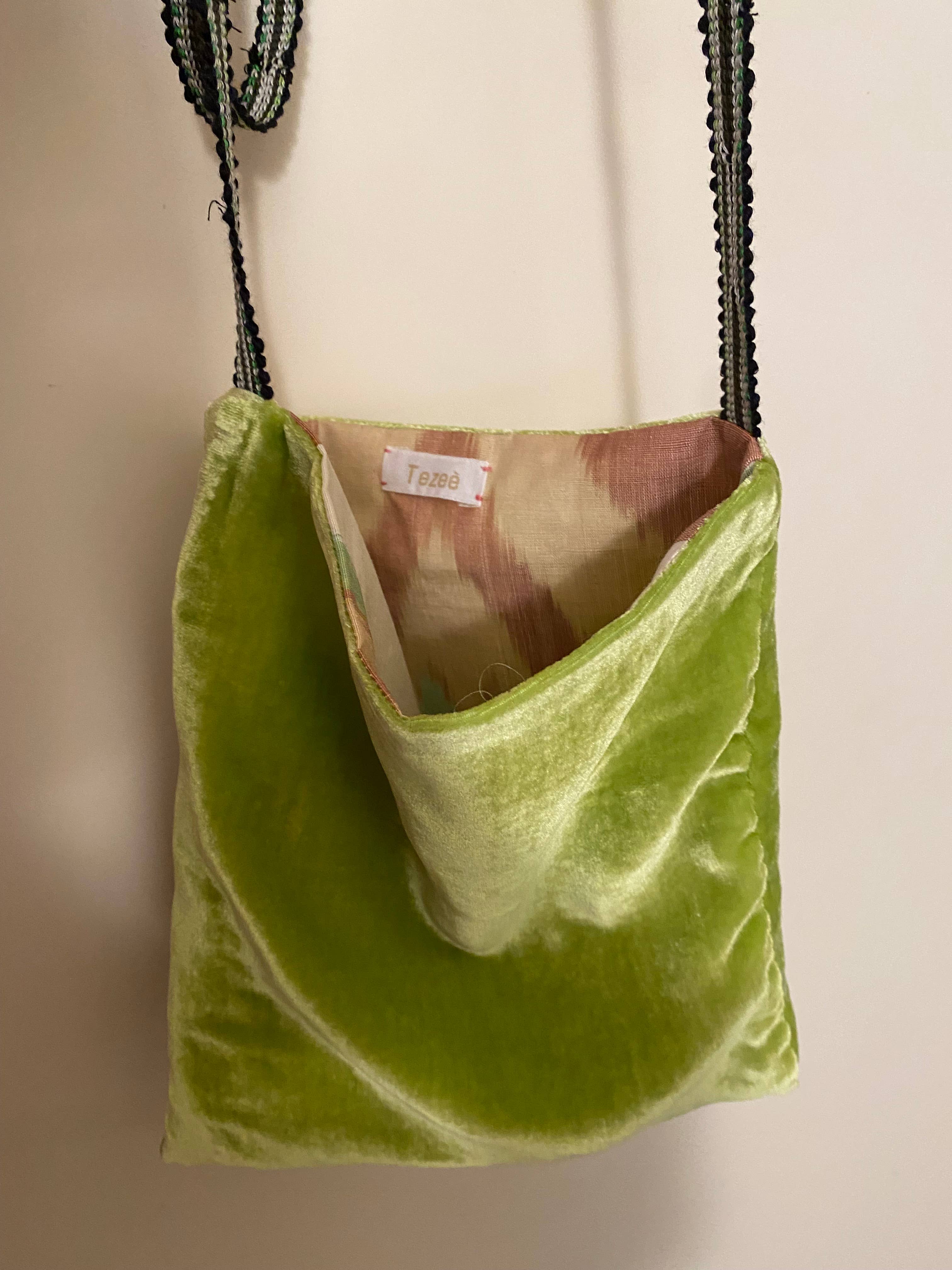 verschiedene Farben Mini-Shopper aus Samt, Handtaschen für den Großhandel auf Faire1