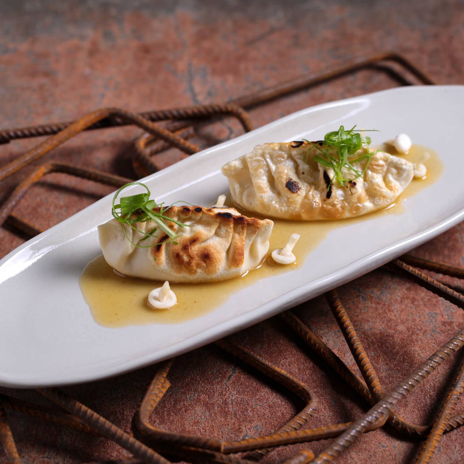 Ivoire Grand plat ovale peu profond 36 x 13 cm Argile en vente sur Faire1