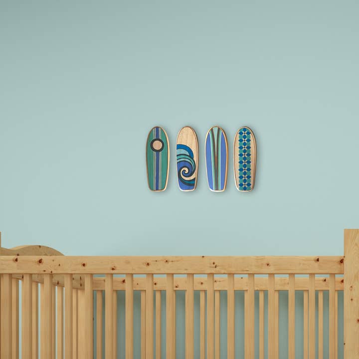 Flying Tree Studios – Arte de parede dimensional/3D por atacado – Mini Prancha de Surf de Madeira com Natação Bebê Tartaruga Marinha Verde (C)