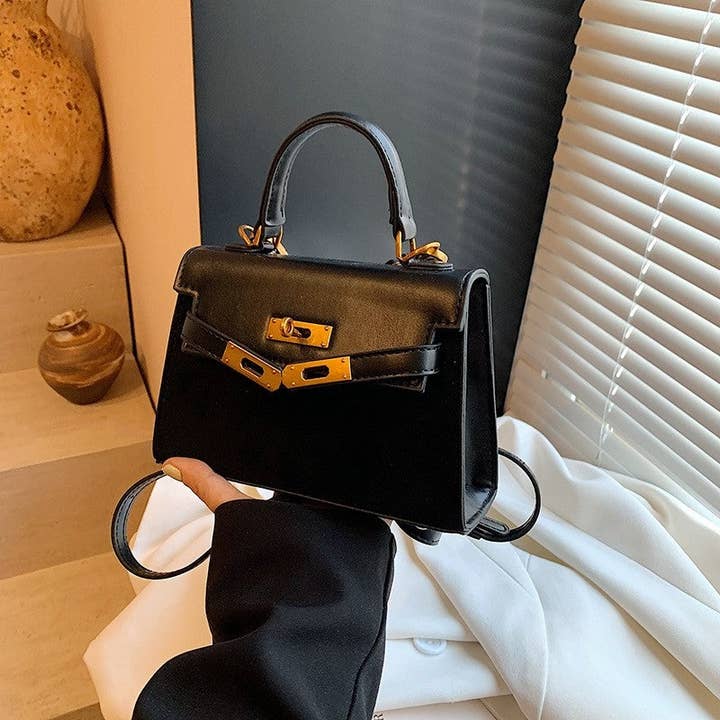 Plush Looks - Wholesale Crossbody Bag - Women's - Versatile Bucket Handbag