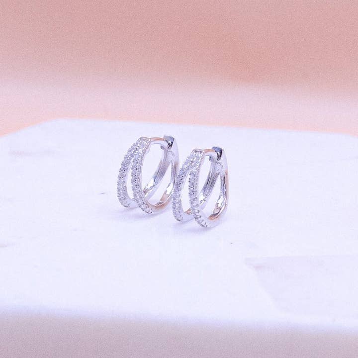 Chloe + Lois - Wholesale Huggie Earrings - Split Hoops3