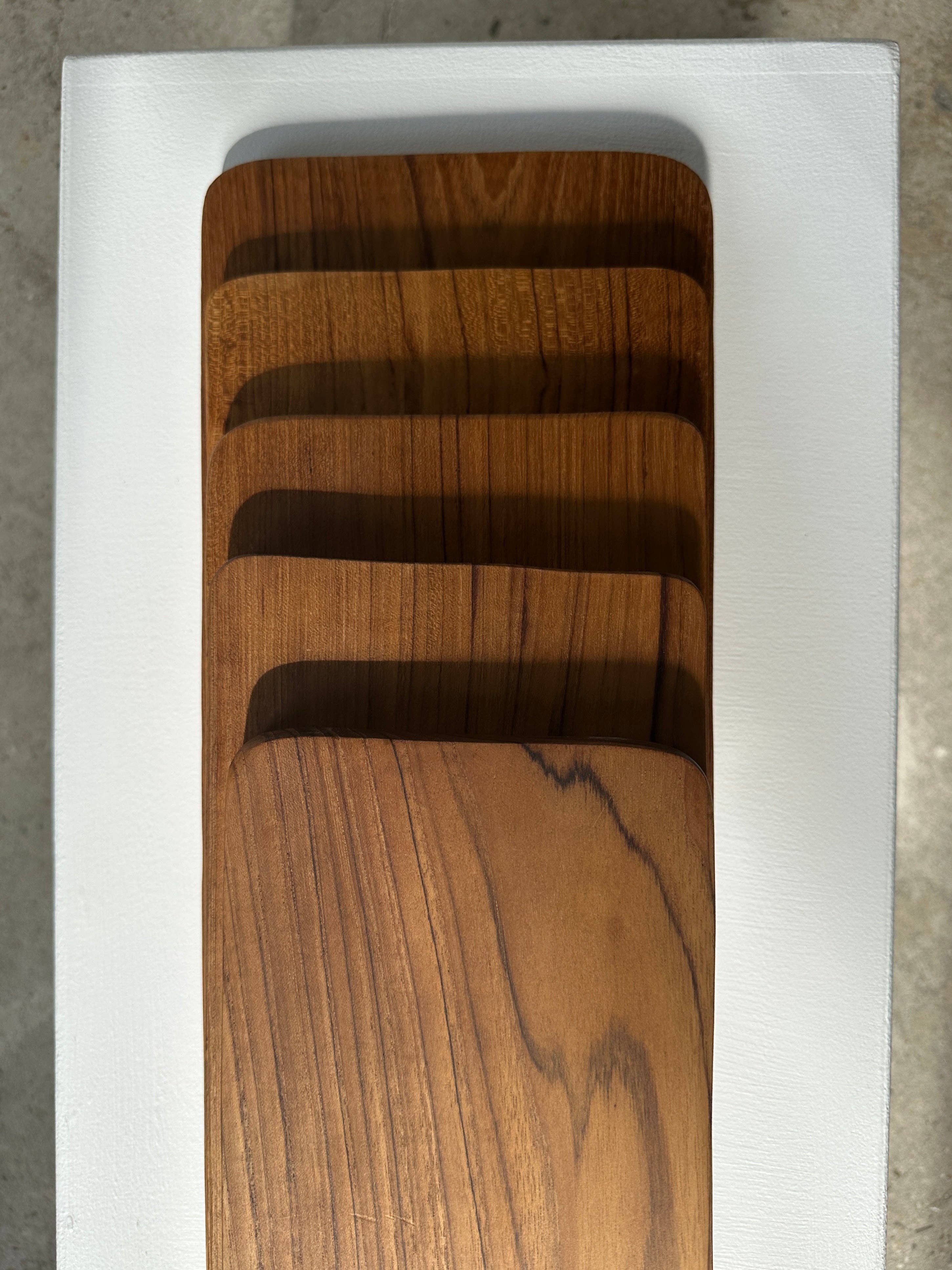 Office Objets - Wholesale Cutting Board - Monoxyle teak cutting or presentation board with handle (T3)16