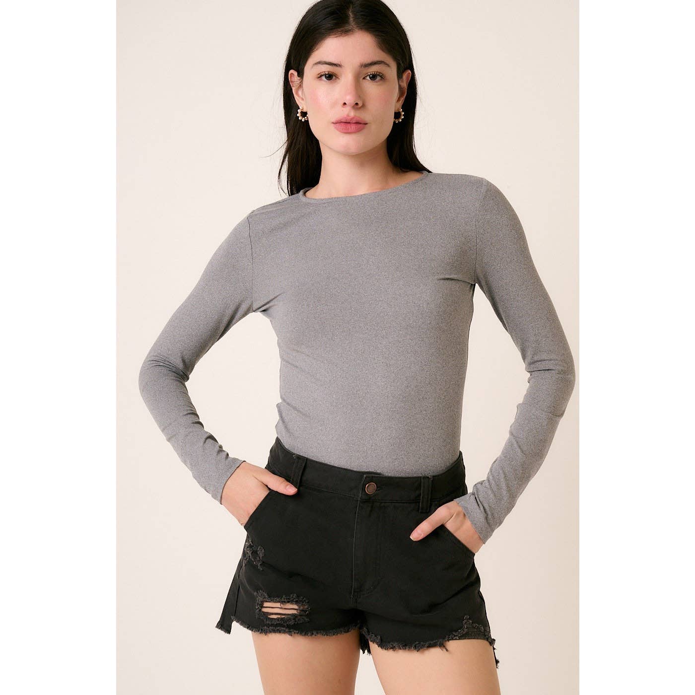 mittoshop - Vendita all'ingrosso Top in maglia - Donna - TOP IN MAGLIA A MANICHE LUNGHE CON SCOLLO TONDO DTY23