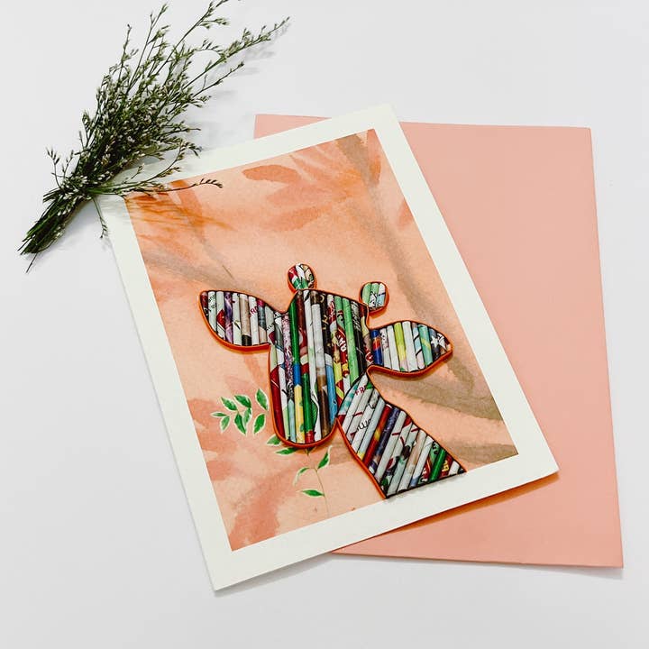 Loving Nature - Vente Carte de vœux classique - Carte girafe fabriquée à la main par Recycled Magazine3