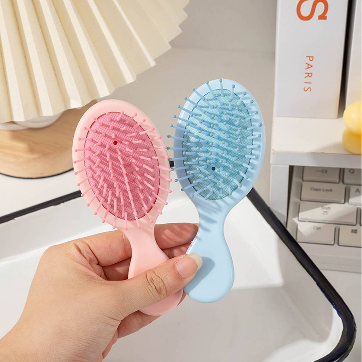 ACCITY - Wholesale Hair Brush/Comb - CHILDREN COMPACT MINI CUTE HOME MASSAGE COMB_CWMM09007