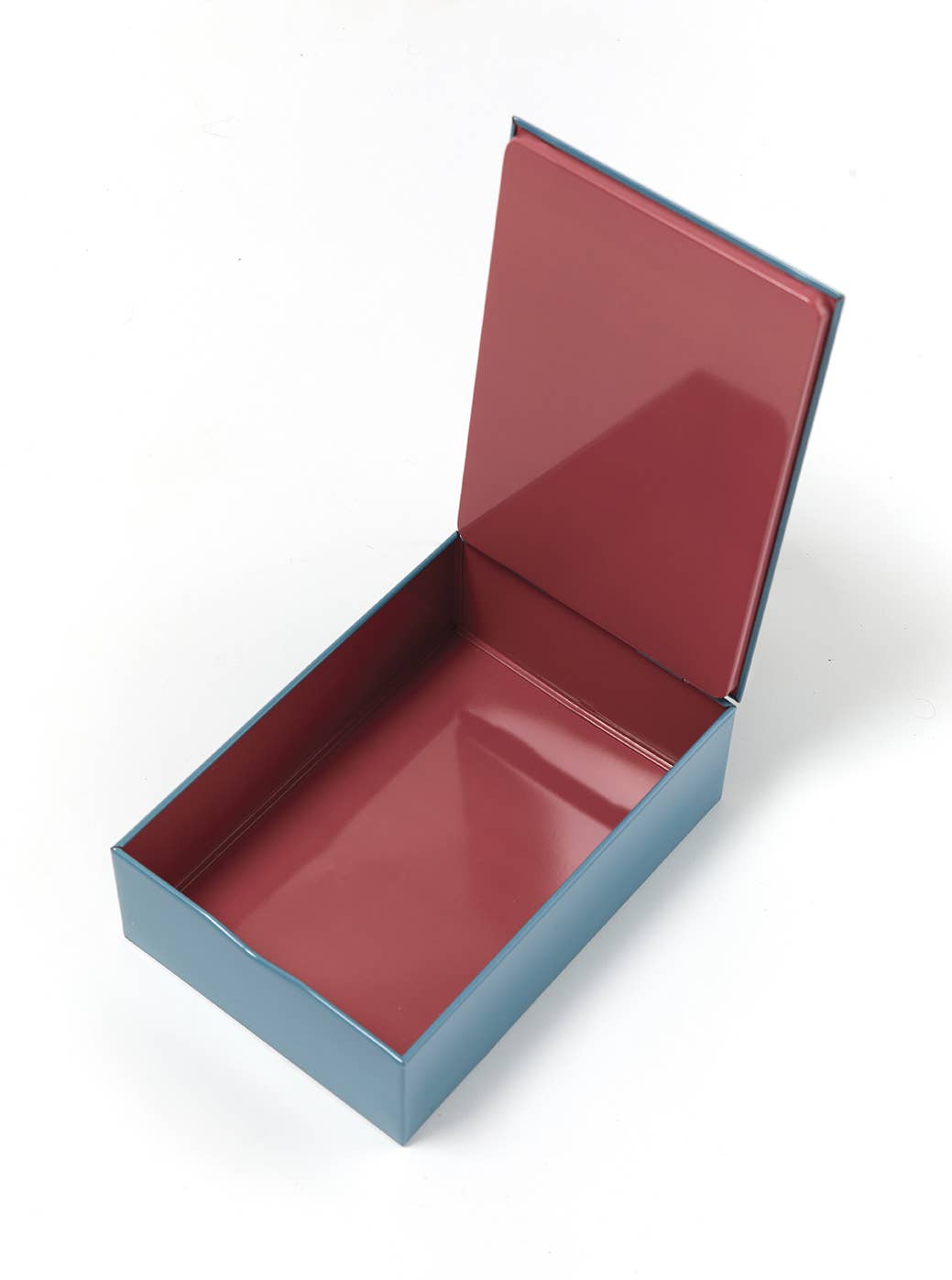 Gangzaï Design – wholesale Prydnadslåda – Rektangulär plåtask Lampaman1