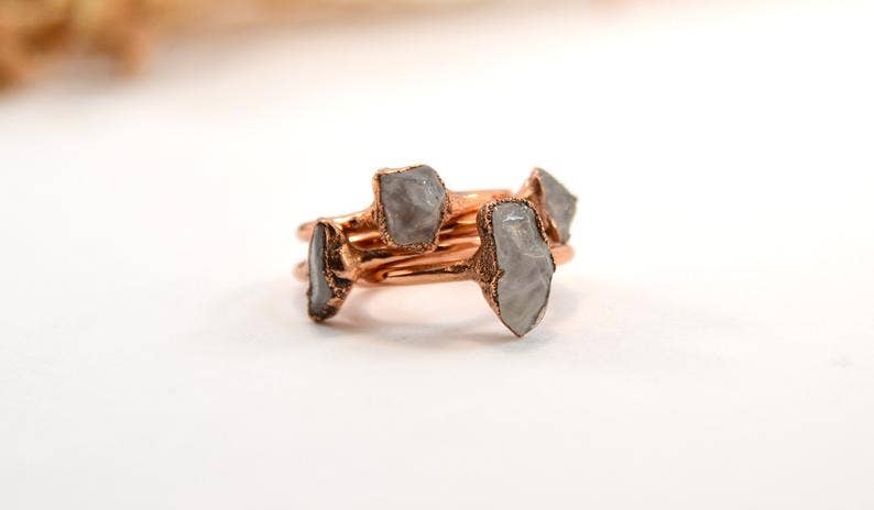 Daddy Daughter Jewelry – Großhandel Cocktail-/Statement-Ring – Zierlicher Kupfer-Rosenquarz-Ring | Love Stone Rosa Rosenquarz3