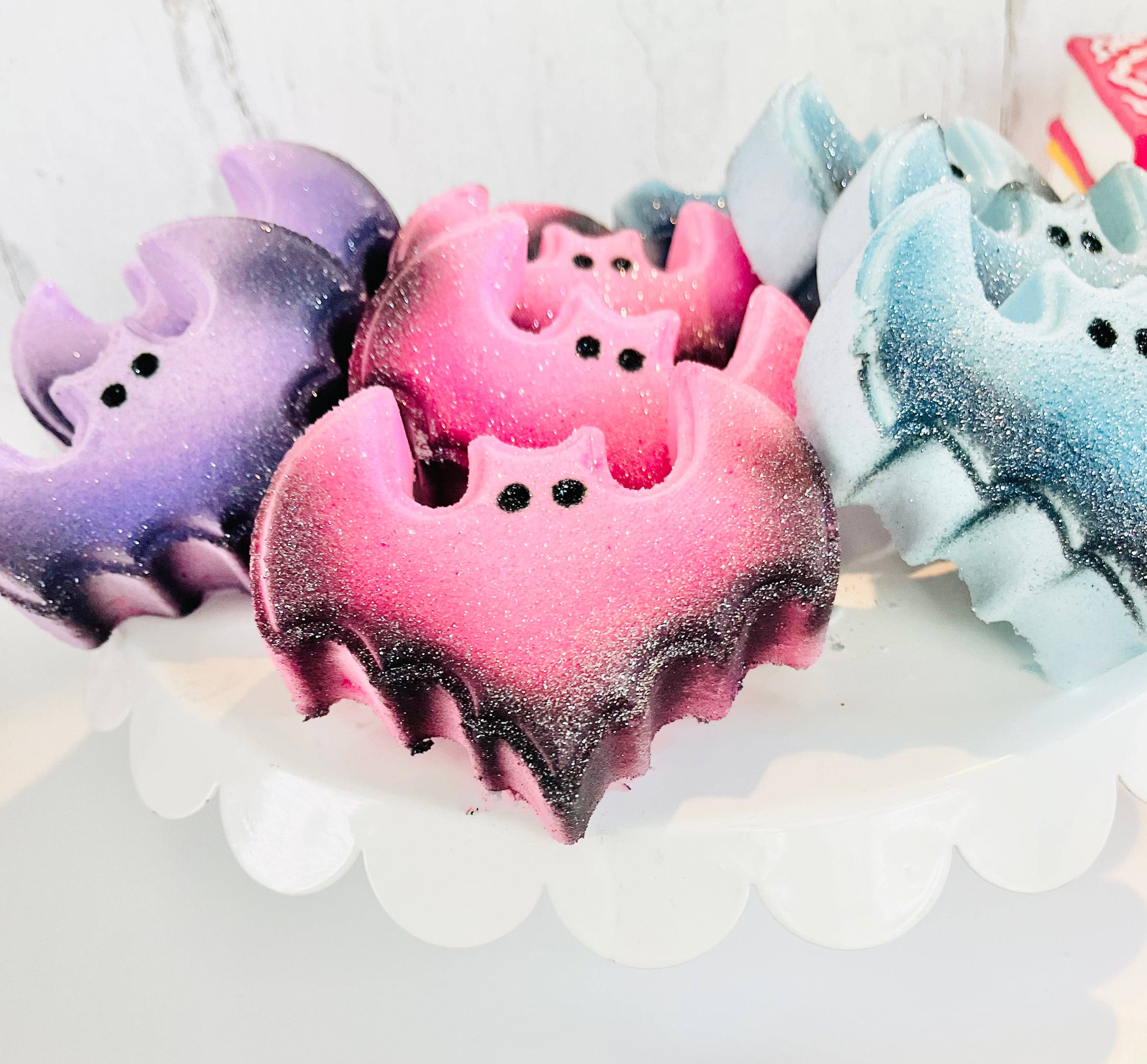 The Burlap Barn Company - Wholesale Bath Bomb/Fizz - Bat Bath Bomb,Vampy Glam bomb4
