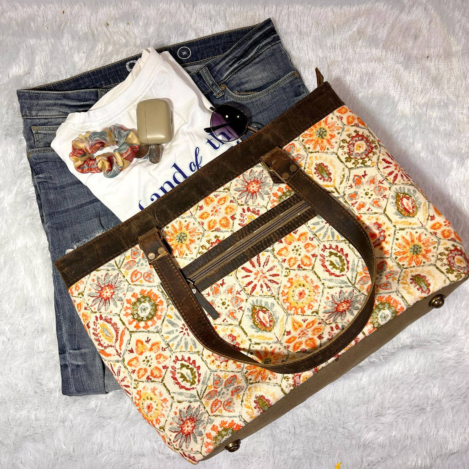 Hopofly Bags - Wholesale Laptop bag – Unisex - Canvas Rug Leather Grammy Box Office Tote Cum Laptop Bag5