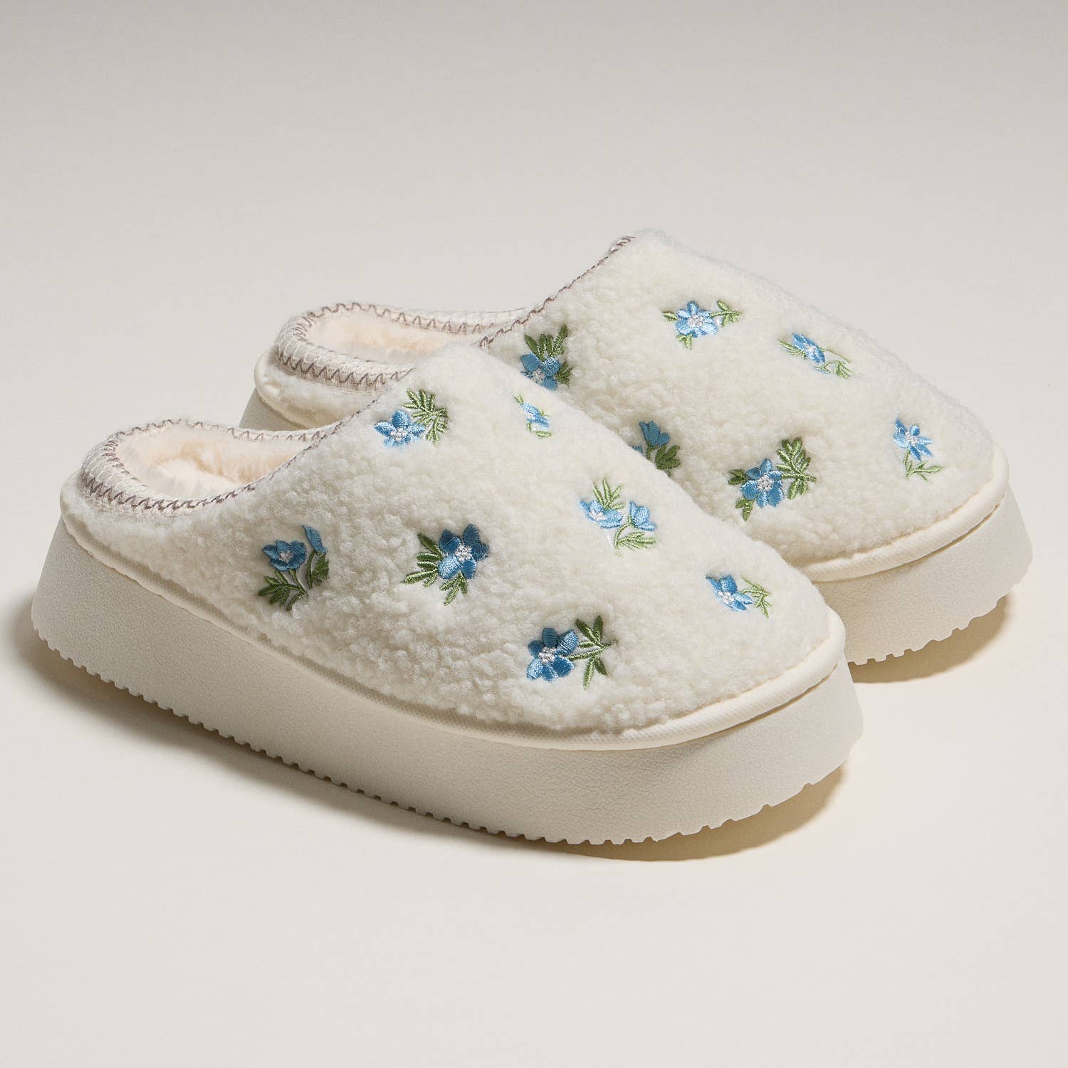 Frem - Wholesale Slippers - Women's - Embroidered Floral Indoor Slippers with Soft Fleece Lining for Christmas Gift4