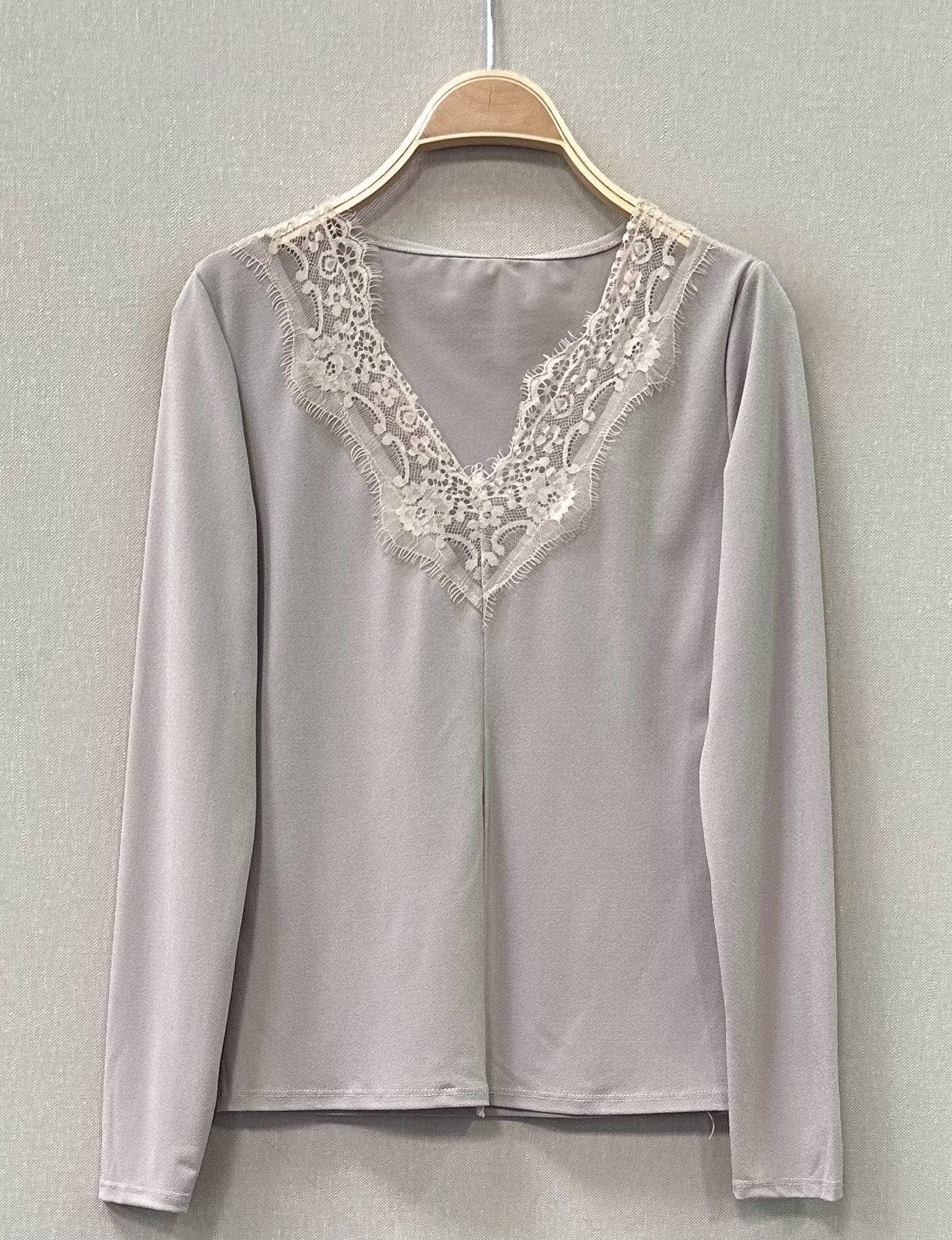 SWEET MAGIC MODA Y COMPLEMENTOS - Wholesale Blouse - Women's - LACE COLLAR BLOUSE1