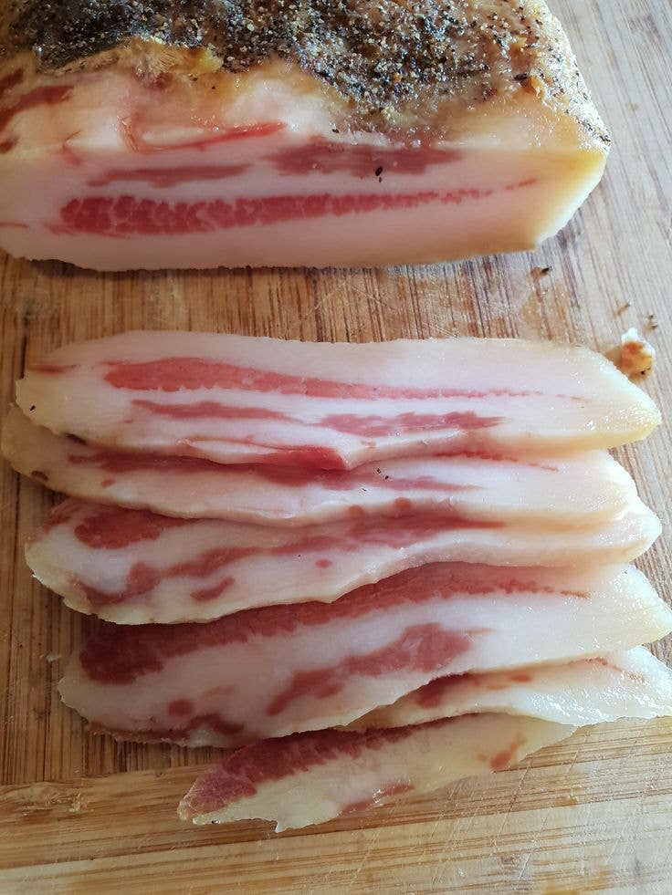 I sapori di una volta s.r.l.s - Wholesale Pork - English – Artisanally Cured Guanciale – 100%2