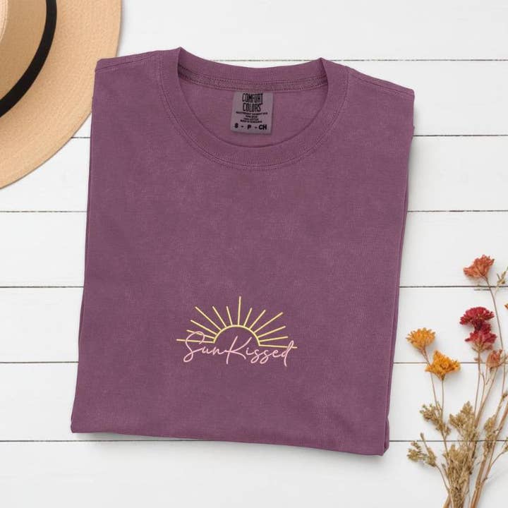 ART OF DOTS – wholesale T-shirt – women's – Embroidered Sun Kissed, Sunshine, Summer & Boho Shirts2