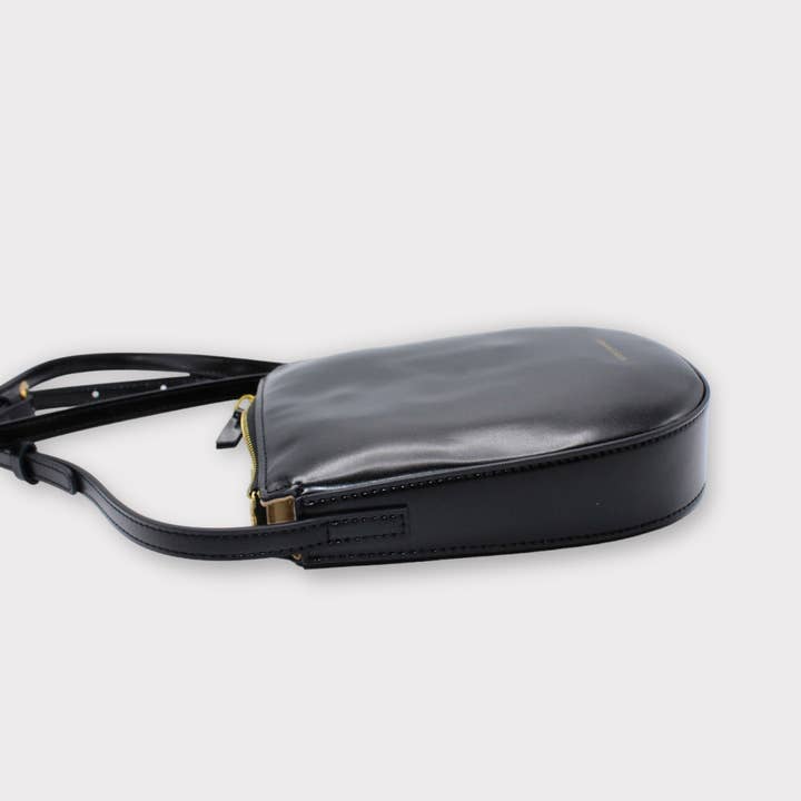 Sook Stainable - Wholesale Crossbody Bag - Women's - Eva - Apple Skin Sustainable Leather Strap Crossbody Bag Black2