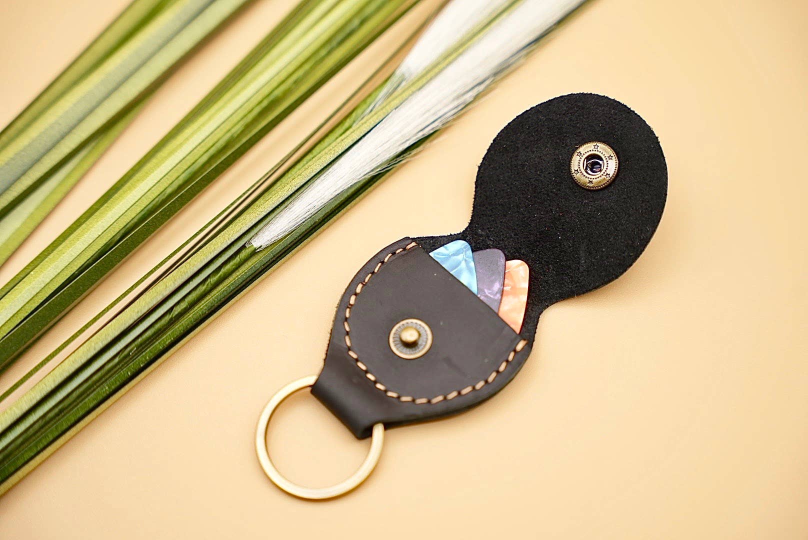American Leather Goods - Wholesale Keychain - Unisex - Leather Guitar Pick Holder and Keychain Organizer3