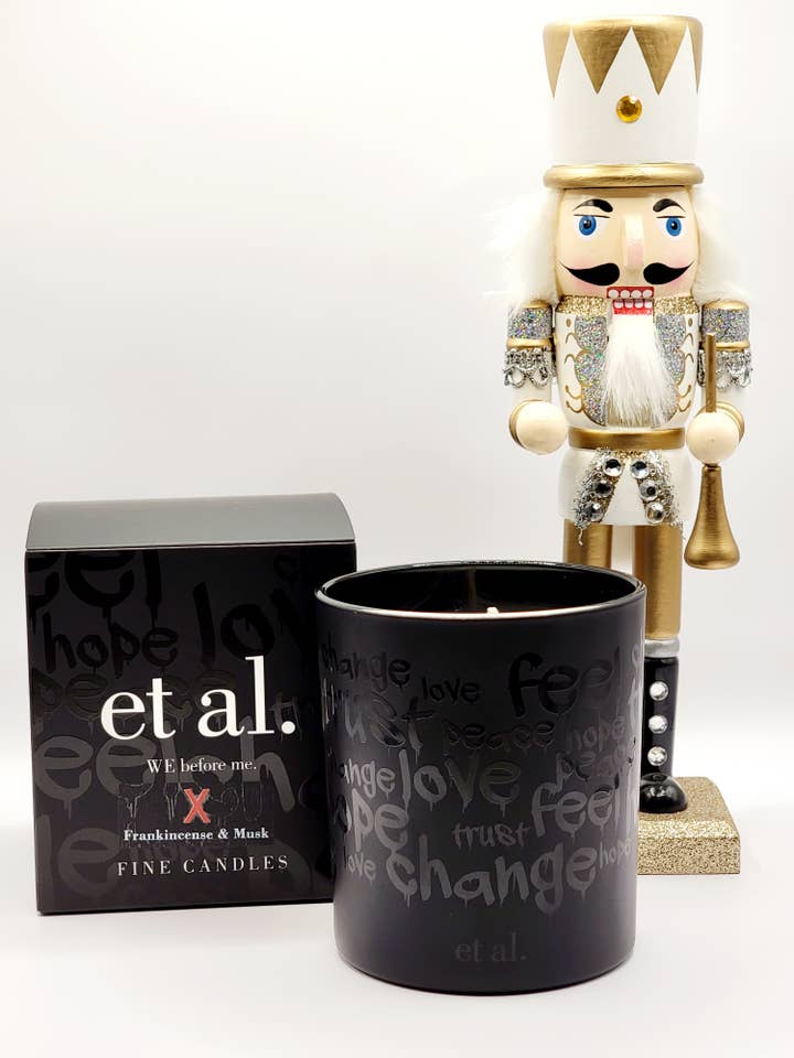 X Red Frankincense & Musk 10oz soy blend candle BLK for wholesale by et al life