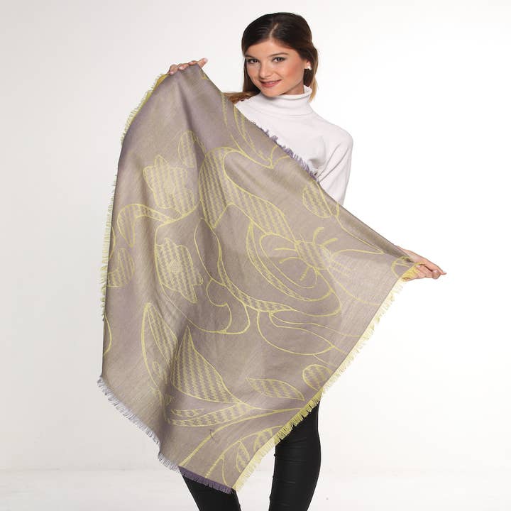 LÃ DE ALPACA BEBÊ PERUANA PURA DE LUXO E SEDA REVERSÍVEL por atacado de Evelyn Brooks