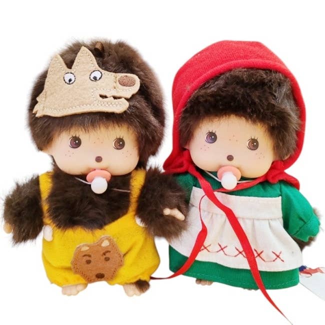 MOND HAUS - Wholesale Keychain - Women's - Wolfie&Hood Keychain – Monchichi Doll in Fairytale Costume