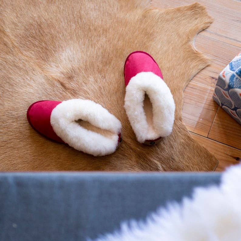 D.grandiose - Wholesale Mules - Women's - Women's Red Sheep Wool Mules1