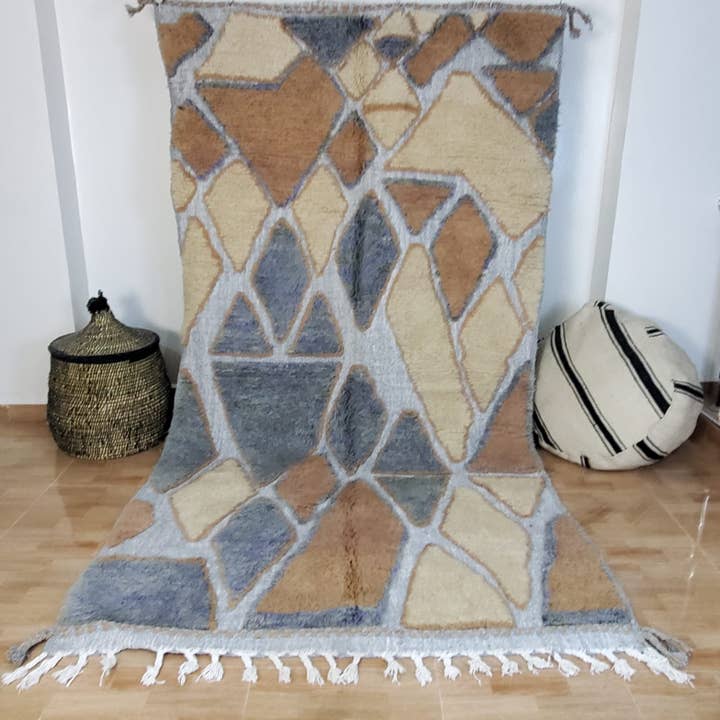 100% HÅNDLAVET MAROKKANSK TÆPPE 150 - 250 cm nr 122 for engroshandel hos Maroccarpets Poufs and pillows wholesale +31648976894