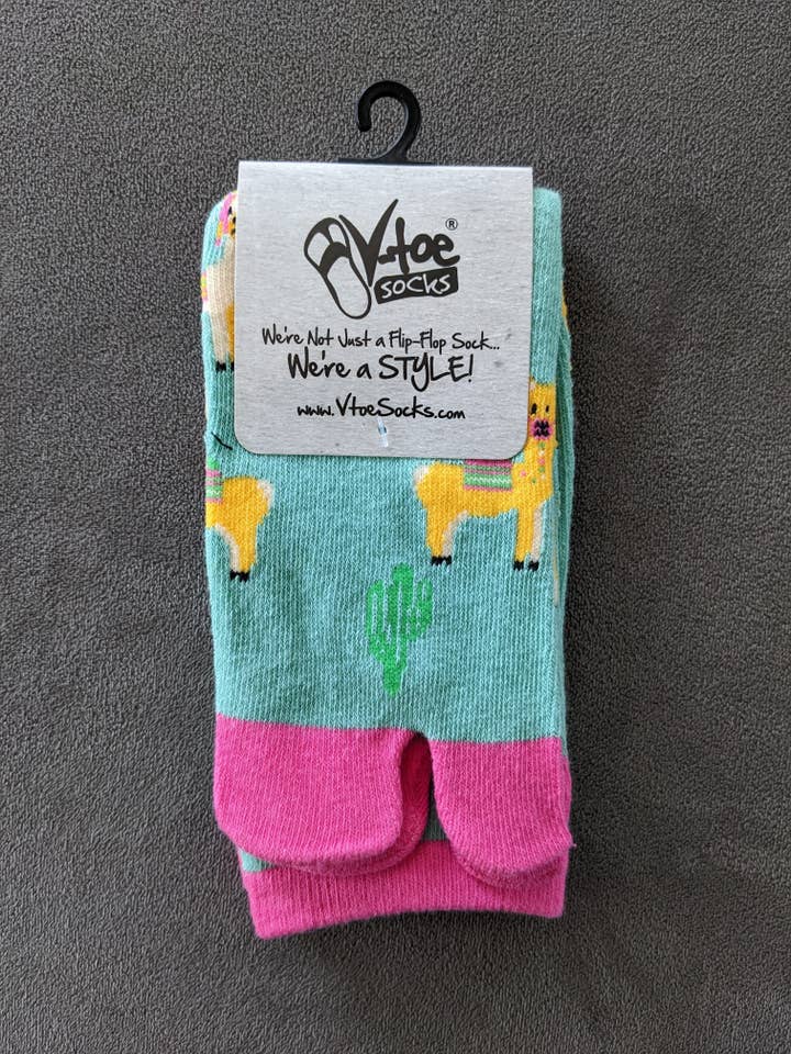 V-Toe Socks, Inc – wholesale Socks – Unisex – V-Toe Split Toe Novelty Socks Llama Green Big Toe Tabi5
