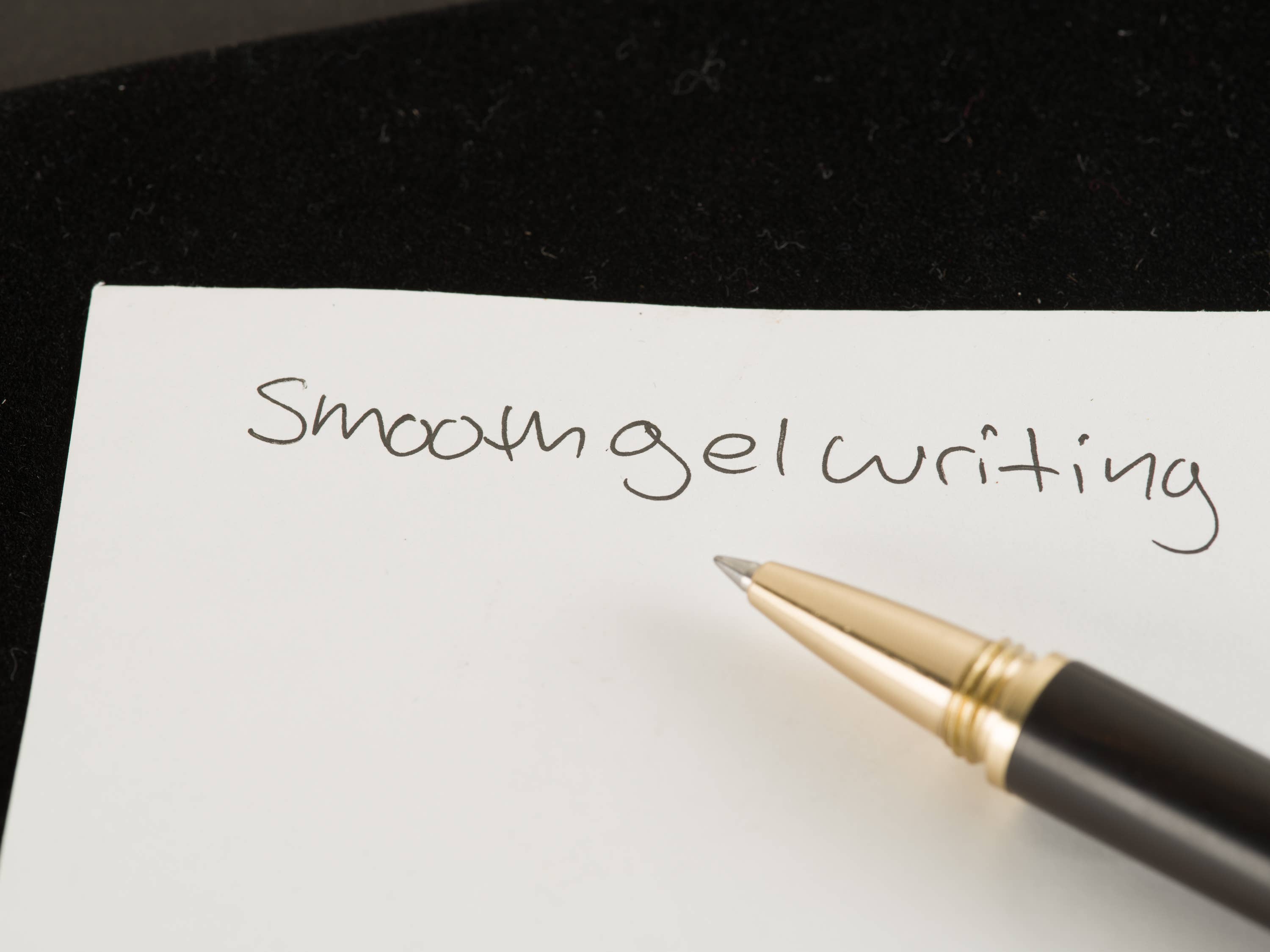 Resolute Star – wholesale Pennor – Wood Gel Pen – bläckpenna i borstad mässing med trädetaljer2