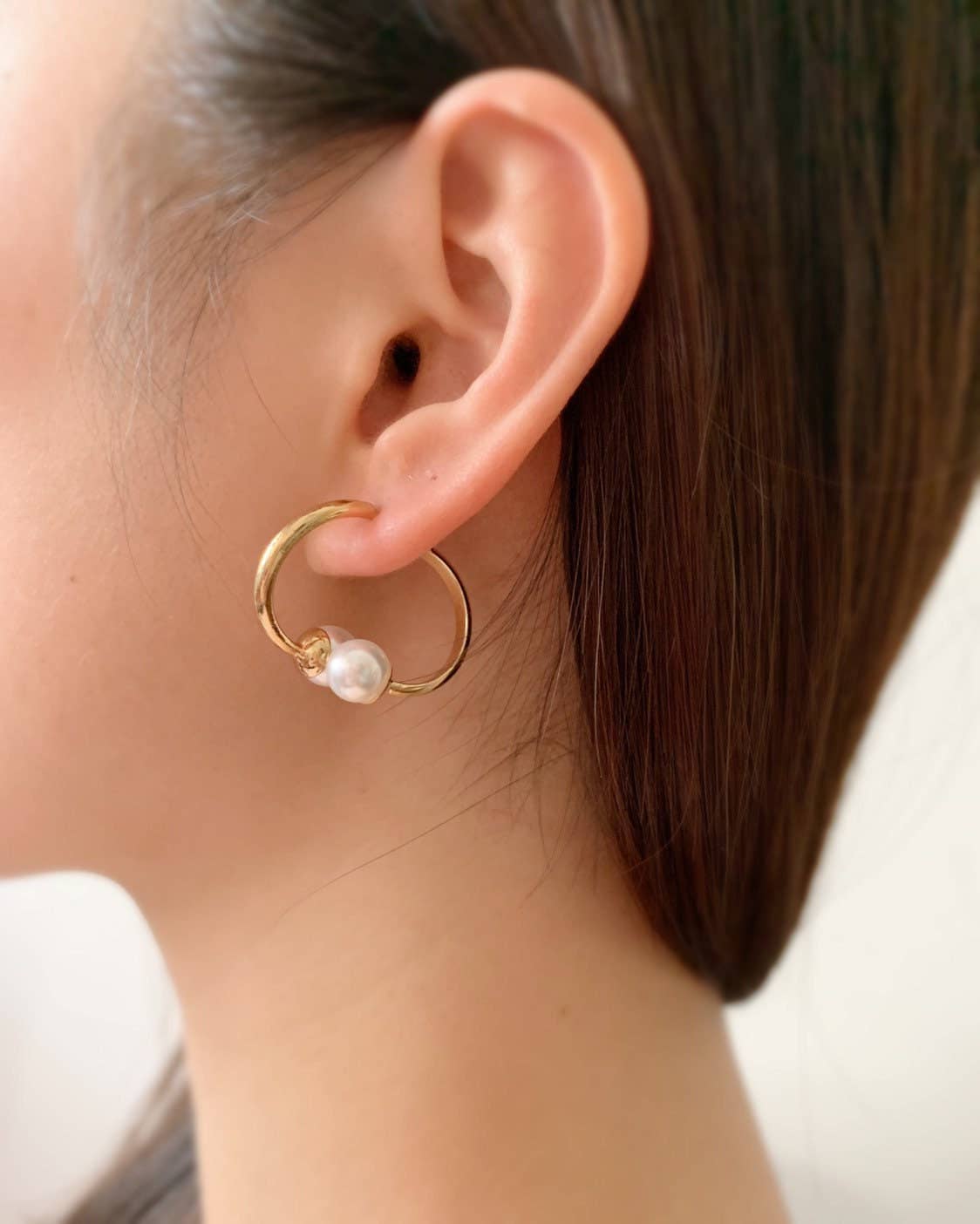 FanakoStudioNYC - Vente Créoles - Boucles d'oreilles coréennes neuves /Créoles d'oreilles en perles /Boucles d'oreilles créoles en perles/Boucles d'oreilles de style coréen/Boucles d'oreilles printemps/Créoles en argent1