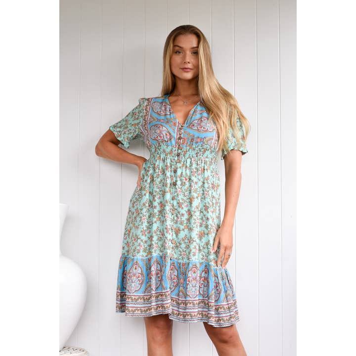 SP1025A SEEKER DRESS and other Purchase Wholesale magnums drink. Free Returns & Net 60 Terms on Faire trending on Faire.