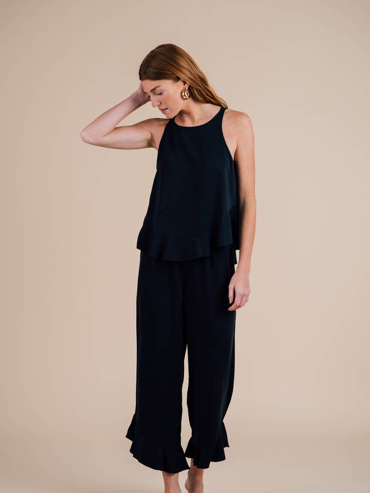 Ensemble de pantalons à volants - Black Night pour la vente par Half Asleep