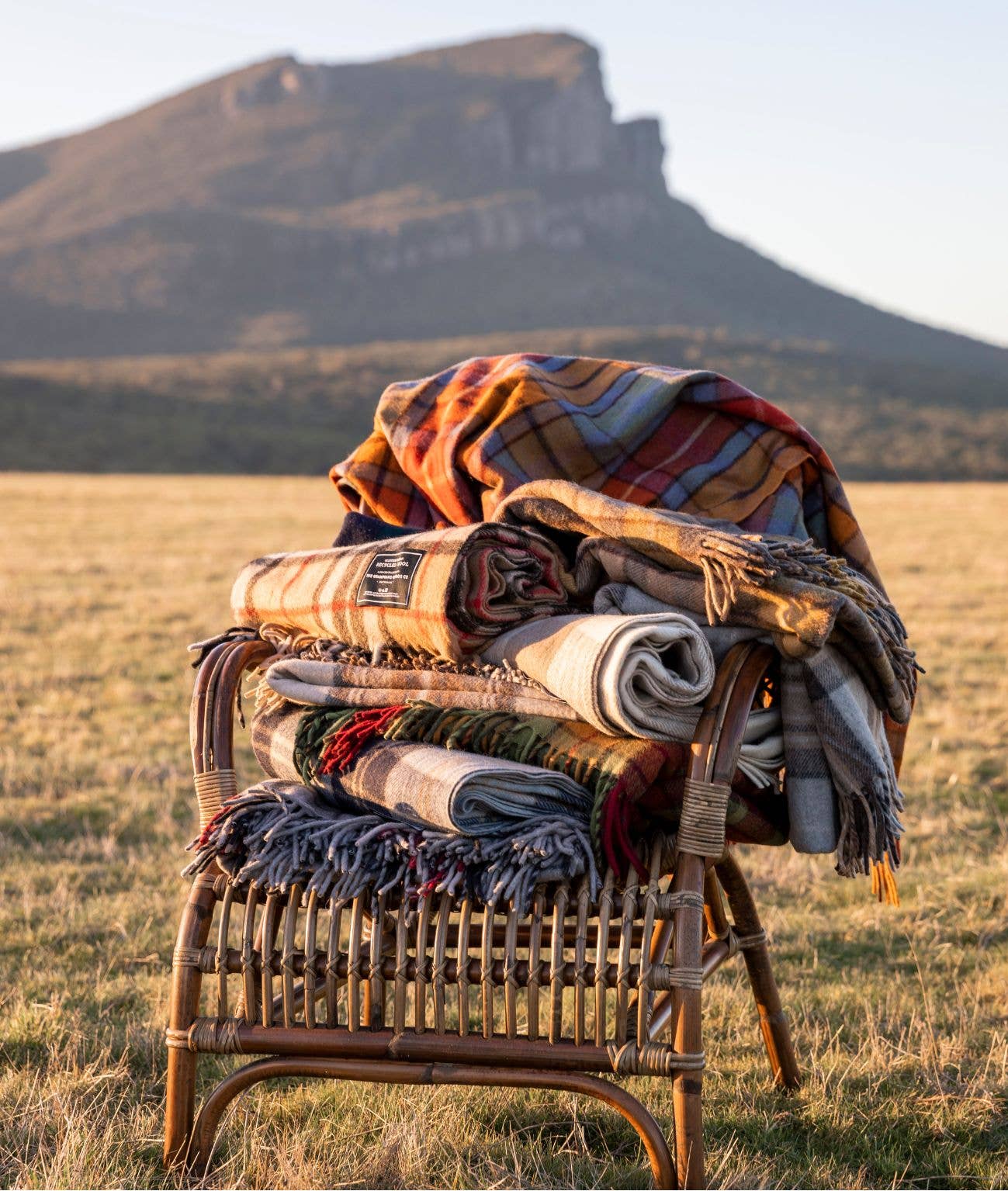 The Grampians Goods Co. - Vendita all'ingrosso Plaid - Coperta Heritage Tartan in lana riciclata24