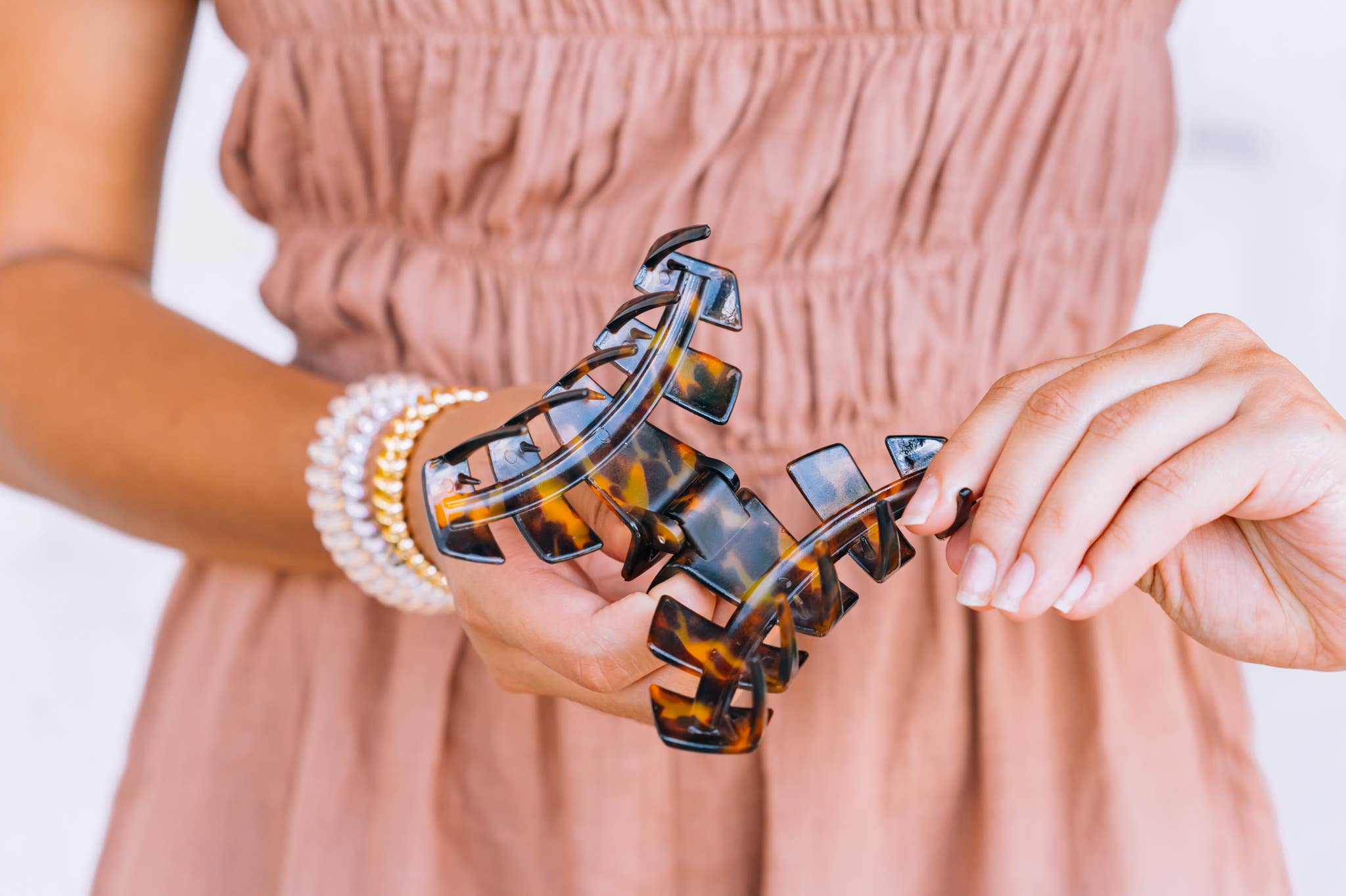 TELETIES - Wholesale Hair Clip - Women's - Classic Hair Clip | Large | Tortoise5