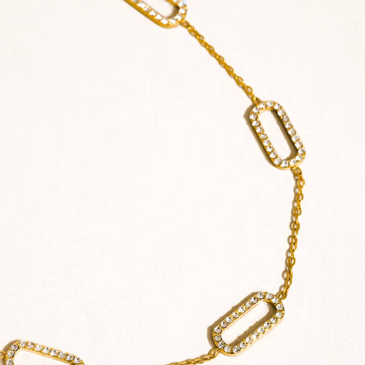 Burnisse 18K Gold Non-Tarnish Dainty Chain Necklace for wholesale on Faire4